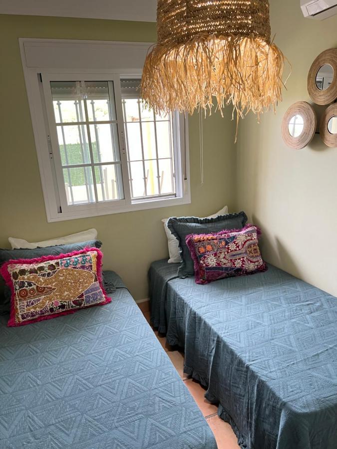 Вілла Casa Piscina Playa Barrosa Delfin 6 Чиклана-де-ла-Фронтера Екстер'єр фото